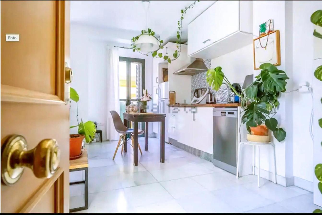 セビリアAtico Con Balcon En Pleno Centroアパートメント エクステリア 写真